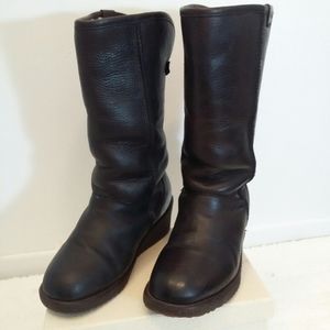 Emu brown sheepskin boots
